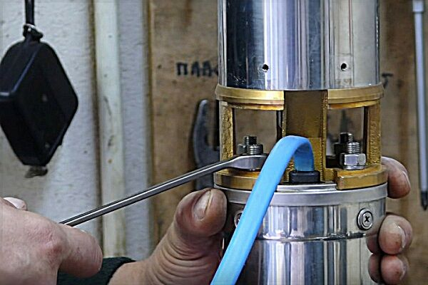 Как разобрать погружной насос: популярные поломки + детальная инструкция по разборке
