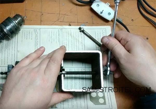 Самодельный съемник для подшипников якоря двигателя электроинструмента Самодельный съемник для подшипников якоря двигателя электроинструмента