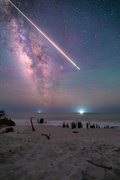 Фото — космос: 11 победителей конкурса Milky Way Photographer of the Year 2026 Фото — космос: 11 победителей конкурса Milky Way Photographer of the Year 2026