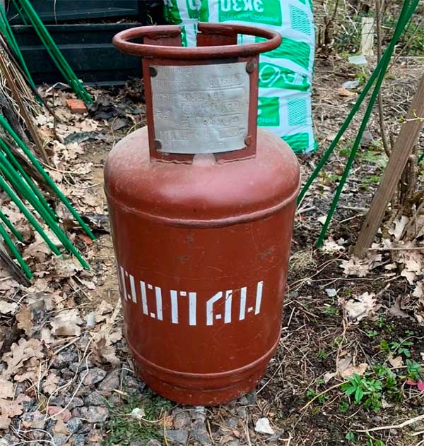 Сделал печь под казан из газового баллона: фото, описание изготовления Сделал печь под казан из газового баллона: фото, описание изготовления