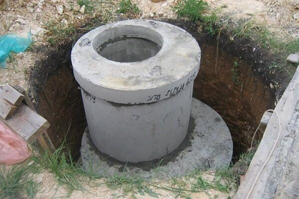 Выгребная яма своими руками: разбор популярных вариантов обустройства
