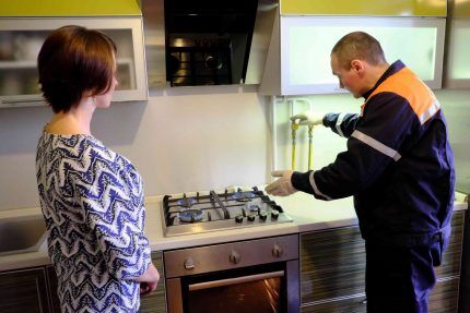 В доме меняют газовые трубы: нюансы проведения замены газовых труб в многоквартирном доме В доме меняют газовые трубы: нюансы проведения замены газовых труб в многоквартирном доме