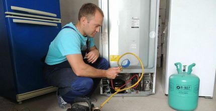 Ремонт холодильника Indesit: как найти и устранить типичные неисправности Ремонт холодильника Indesit: как найти и устранить типичные неисправности