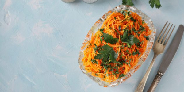 13 салатов с корейской морковью, которые первыми исчезают со стола 13 салатов с корейской морковью, которые первыми исчезают со стола