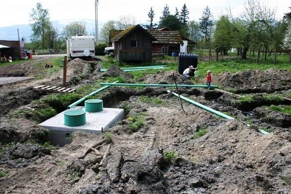 Выгребная яма своими руками: разбор популярных вариантов обустройства
