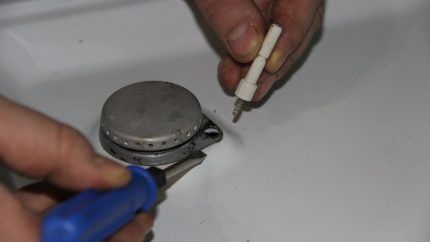 Почему не работает пьезорозжиг на газовой плите: причины поломок и методы их устранения