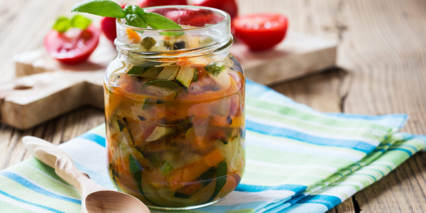 Салаты из кабачков на зиму: 12 простых и&nbsp;вкусных вариантов