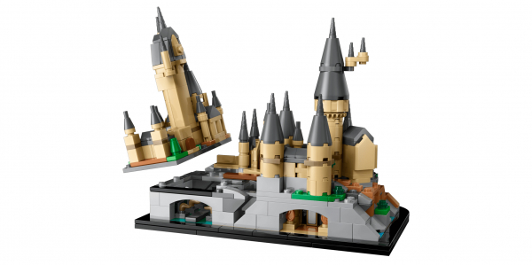 Lego&nbsp;представила самый маленький Хогвартс в&nbsp;истории &mdash; с&nbsp;Тайной комнатой и&nbsp;Зеркалом Еиналеж