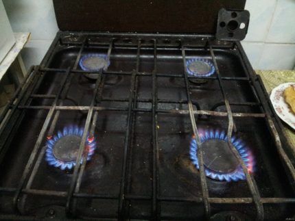 Можно ли греться газовой плитой: нормы и требования + потенциальные опасности при игронировании запрета Можно ли греться газовой плитой: нормы и требования + потенциальные опасности при игронировании запрета