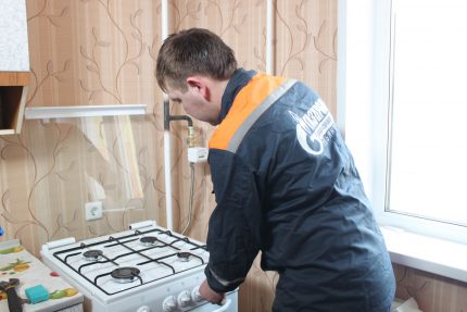 Расстояние от газового оборудования до электропроводки: технические нормы и правила