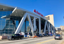 Photo of Навигация на стадионе как часть дизайна: чему учит система указателей State Farm Stadium