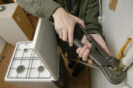 Можно ли греться газовой плитой: нормы и требования + потенциальные опасности при игронировании запрета Можно ли греться газовой плитой: нормы и требования + потенциальные опасности при игронировании запрета