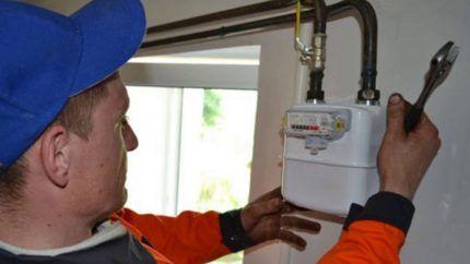 Почему газовый счетчик много мотает: разбор причин и рекомендации по их устранению