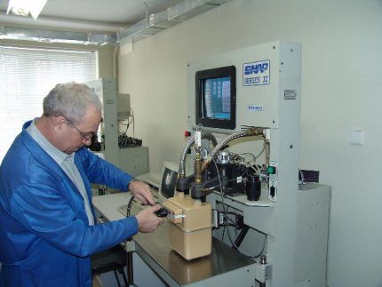 Как проверить газовый счетчик без снятия с учетом сроков эксплуатации Как проверить газовый счетчик без снятия с учетом сроков эксплуатации