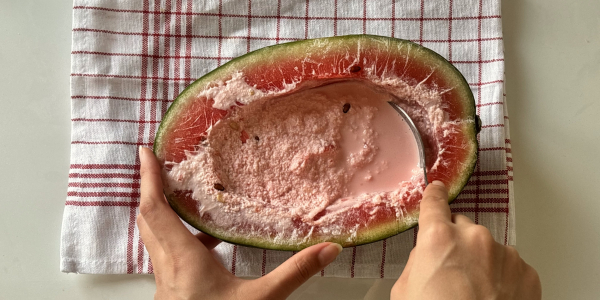 Арбуз против дыни: какое мороженое из соцсетей оказалось вкуснее