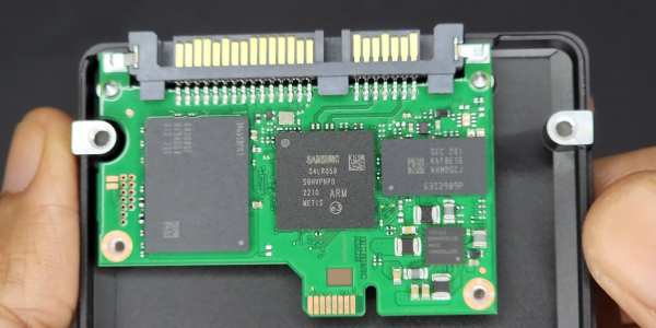 Что лучше — SSD или HDD Что лучше — SSD или HDD
