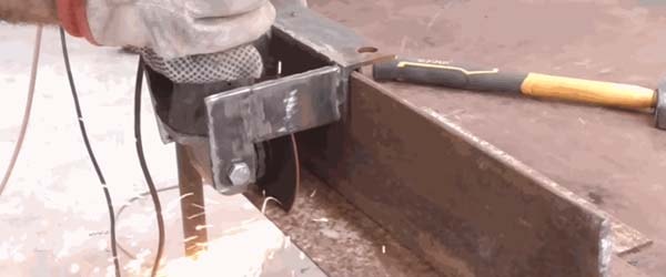 Отрезной станок из болгарки Отрезной станок из болгарки