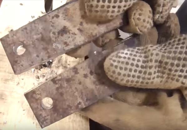 Отрезной станок из болгарки Отрезной станок из болгарки