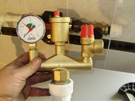 Ремонт теплообменника газового котла своими руками + инструктаж по ремонту и замене детали Ремонт теплообменника газового котла своими руками + инструктаж по ремонту и замене детали