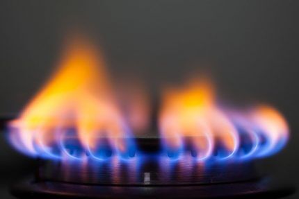 Переделка газовой плиты под баллонный газ: как переставить форсунки для работы на сжиженном топливе Переделка газовой плиты под баллонный газ: как переставить форсунки для работы на сжиженном топливе