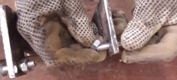 Отрезной станок из болгарки Отрезной станок из болгарки