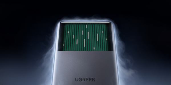 Ugreen представила первый в&nbsp;мире пауэрбанк с&nbsp;охлаждающей жидкостью &mdash; за её движением можно наблюдать