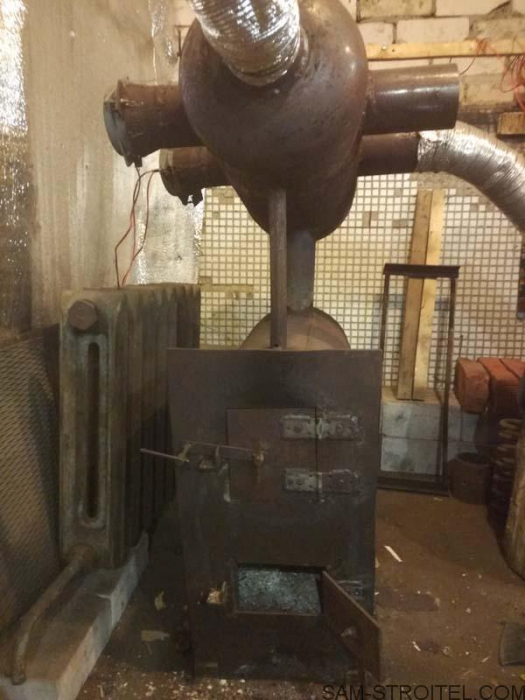 Печь из двух газовых баллонов Печь из двух газовых баллонов