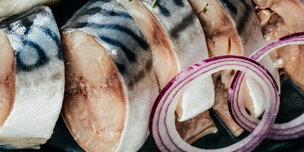 13 способов быстро и&nbsp;вкусно засолить скумбрию в&nbsp;домашних условиях