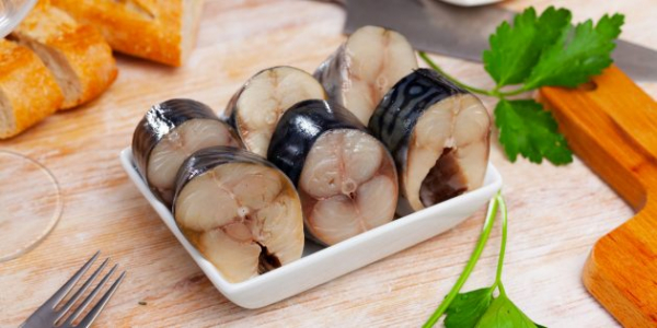 13 способов быстро и&nbsp;вкусно засолить скумбрию в&nbsp;домашних условиях