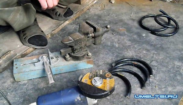 Ручной культиватор из пружины автомобиля