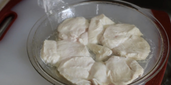 Как и сколько варить куриную грудку Как и сколько варить куриную грудку