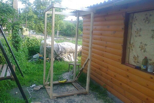 Садовый душ своими руками: особенности технологии и основные этапы сооружения Садовый душ своими руками: особенности технологии и основные этапы сооружения