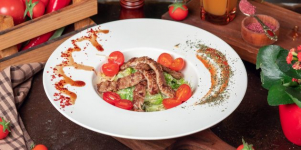 12 очень вкусных салатов с говядиной, которые точно стоит попробовать 12 очень вкусных салатов с говядиной, которые точно стоит попробовать