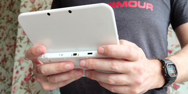 Два экрана и&nbsp;3D без очков: чем уникальна Nintendo 3DS и&nbsp;почему её стоит купить как можно скорее