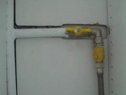 Как перенести газовую трубу в квартире: правила переноса и советы по расположению