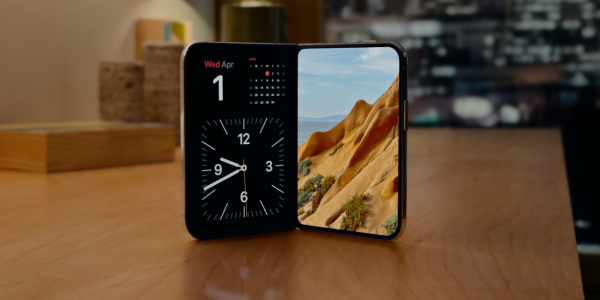 Apple представила свой первый складной смартфон iPhone Duo &mdash; он похож на Galaxy&nbsp;Z&nbsp;Fold 8
