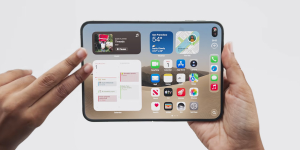 Apple представила свой первый складной смартфон iPhone Duo &mdash; он похож на Galaxy&nbsp;Z&nbsp;Fold 8